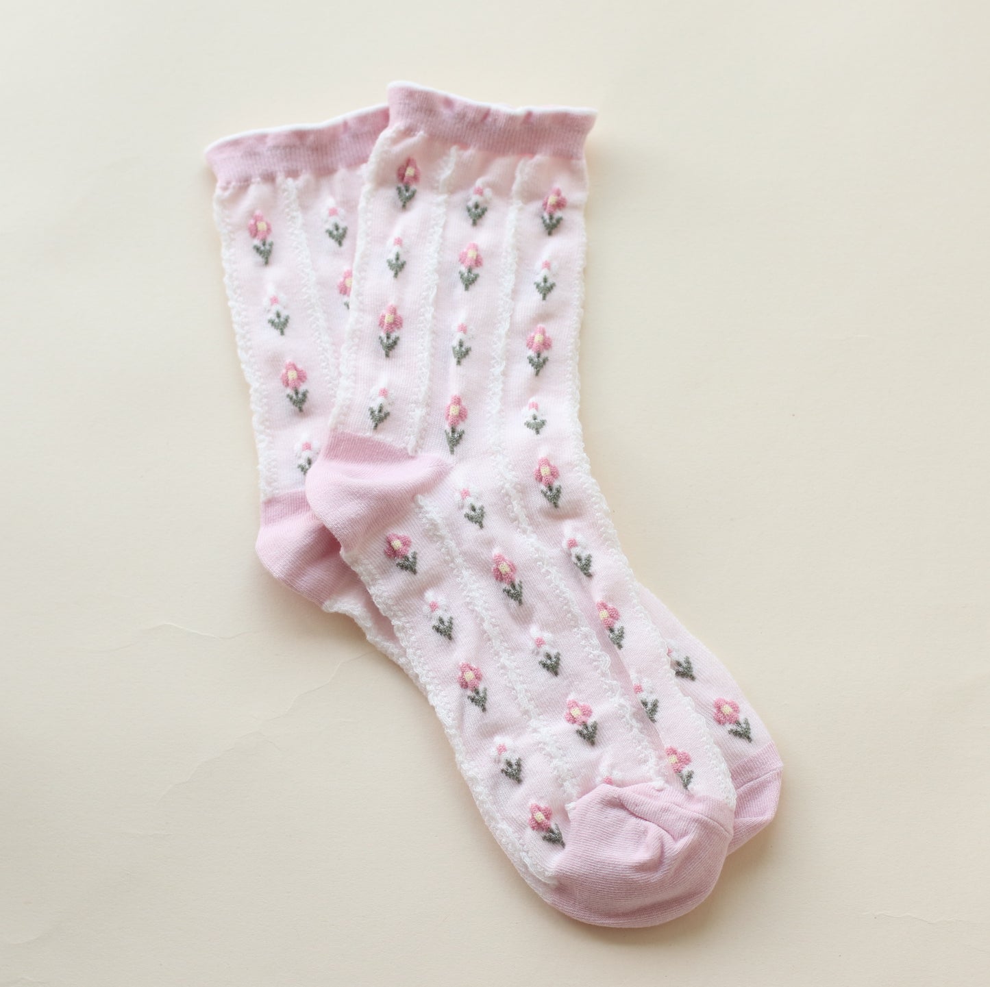 Tiepology | Romantic Floral Casual Socks, Pale Pink