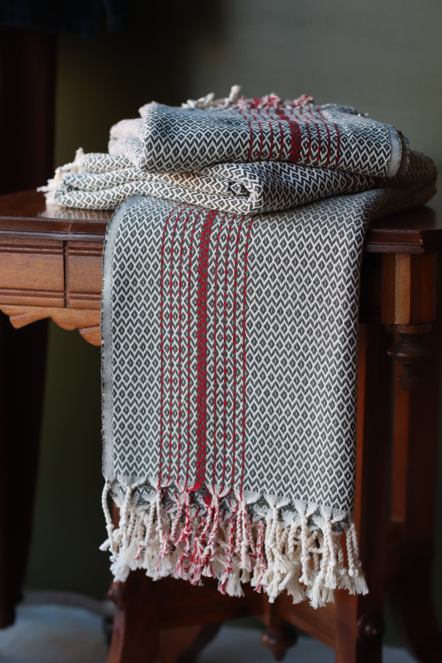 Turkish Towel | Luxury Bath Towel,  Green Diamond with Red Stripe