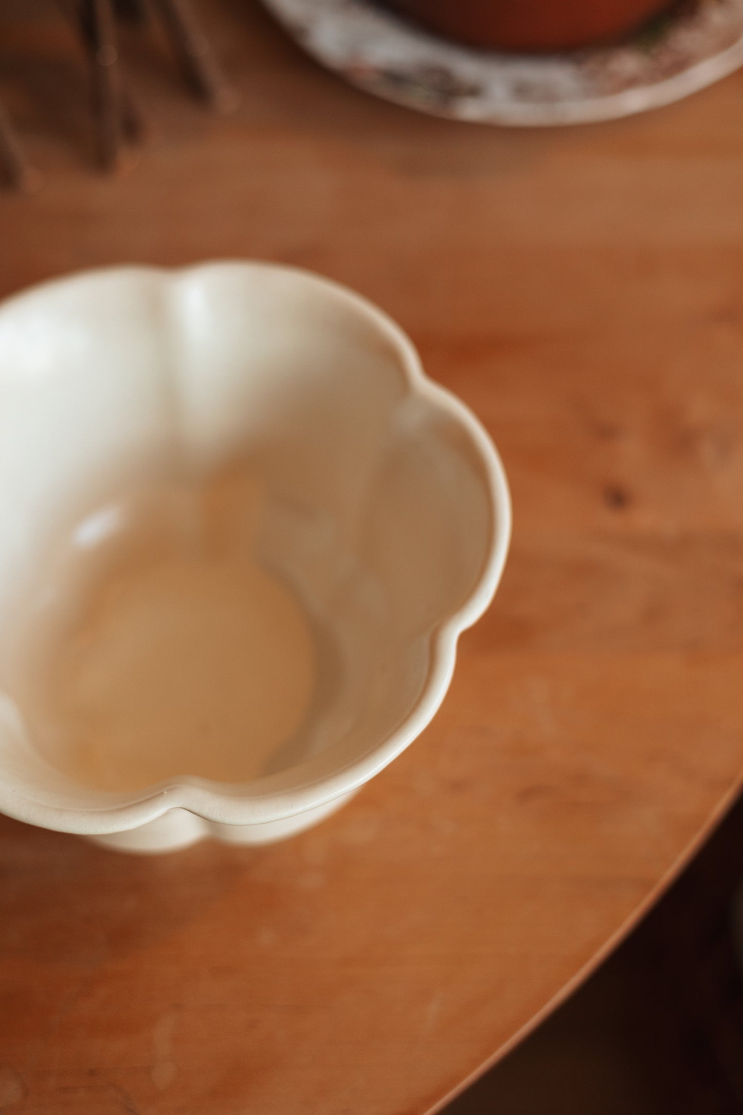 Haeger Scalloped Planter