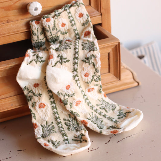 Dune Socks | Cream Daisy