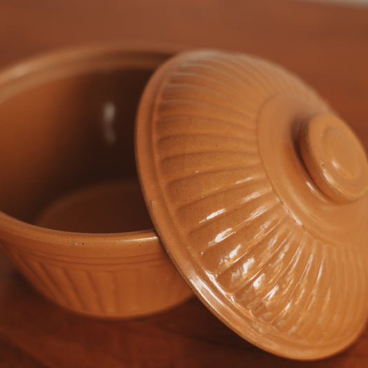 Petit Lidded Crock