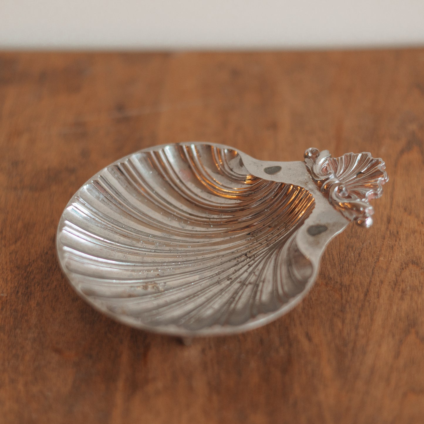 Footed Seashell Trinket Dish
