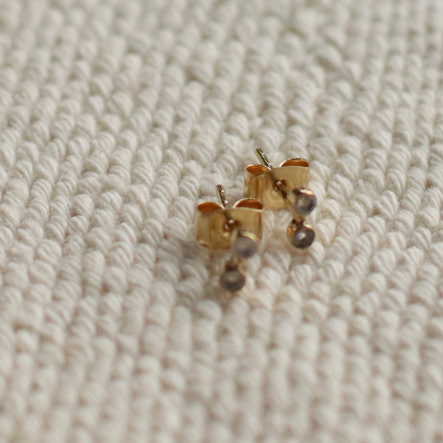 Baizaar | Tiny Moonstone Brass Stud