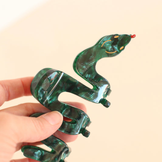 Diva | Green Snake Claw Hair Clip