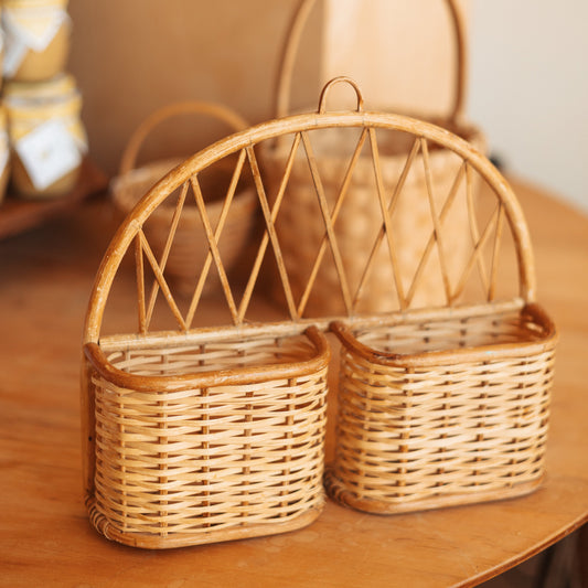 Hanging Two Pocket Letter Holder