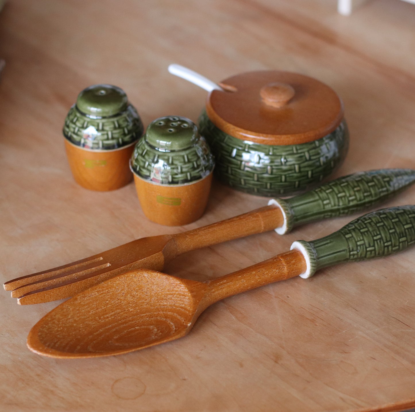 Vintage Japanese Green Porcelain and Wood Serving Set, 5 pieces