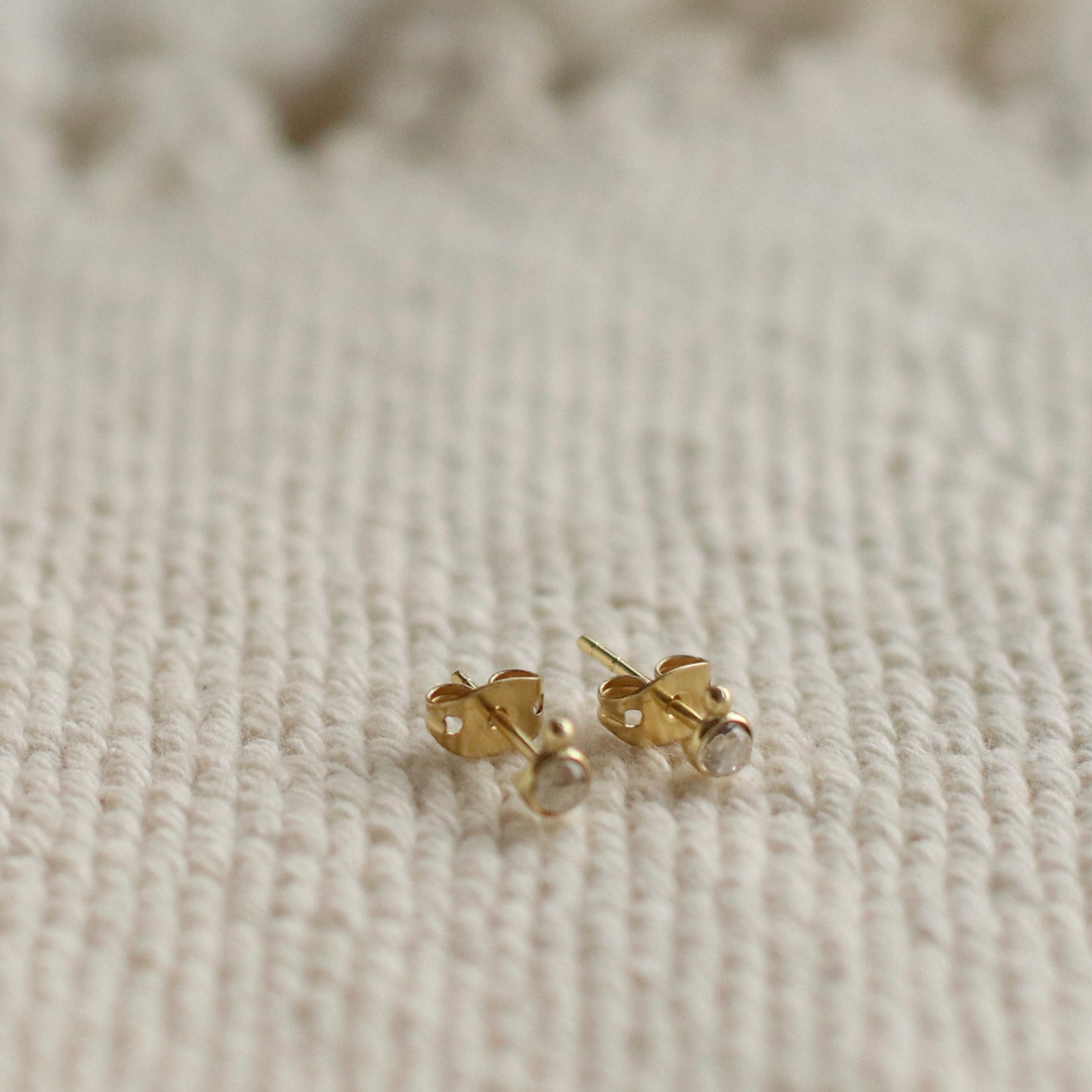 Baizaar | Brass Stone Dot Stud Earring, Moonstone