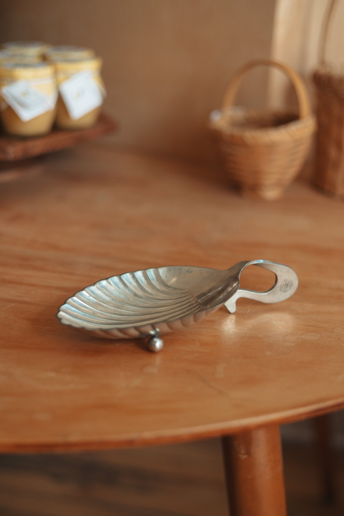 Metal Shell Trinket Dish with Handle