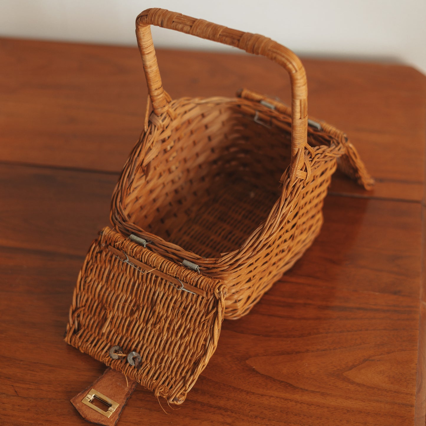 Petit Hinged Basket Purse