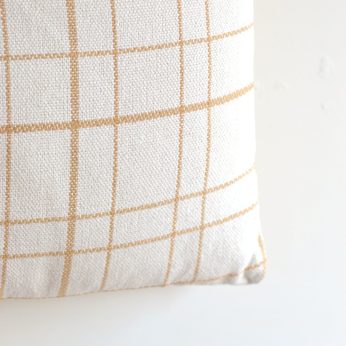 Foreside Home & Garden | 18x18 Hand Woven Eileen Mod Plaid Pillow Tan