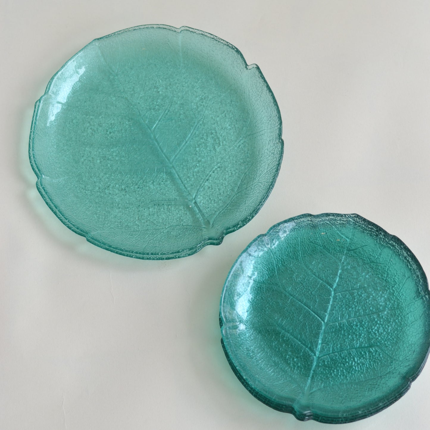 Glass Teal Plates with Subtle Leaf Design, Set of 8