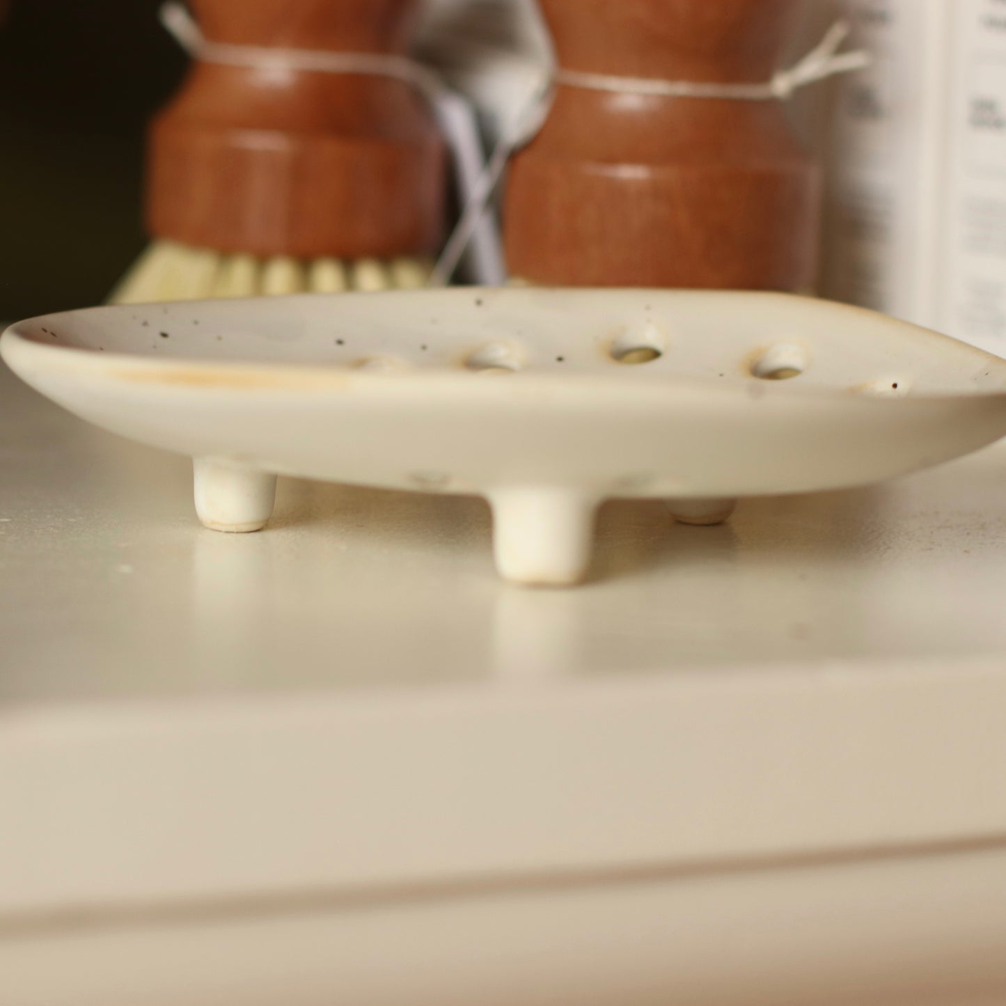 Stoneware Soap Dish, Cream