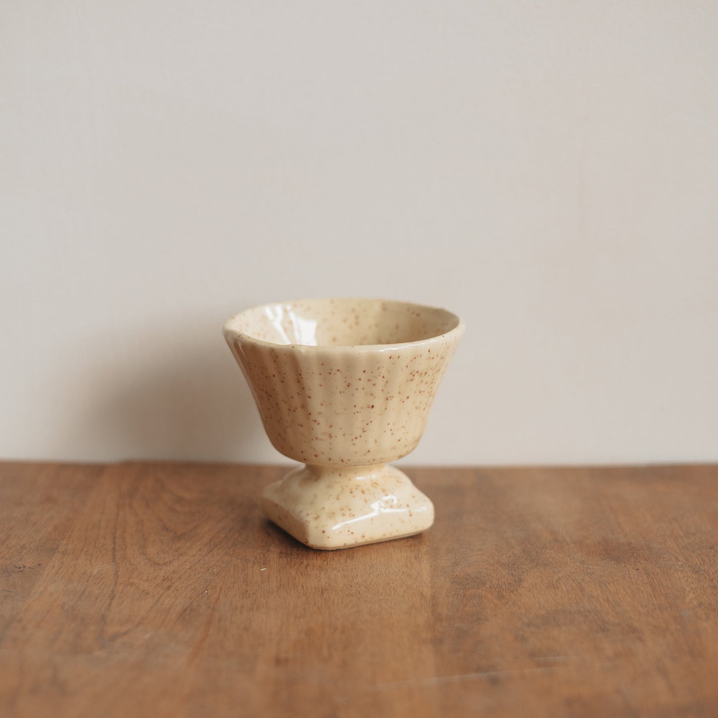 Cream Footed Speckled Vase, Small