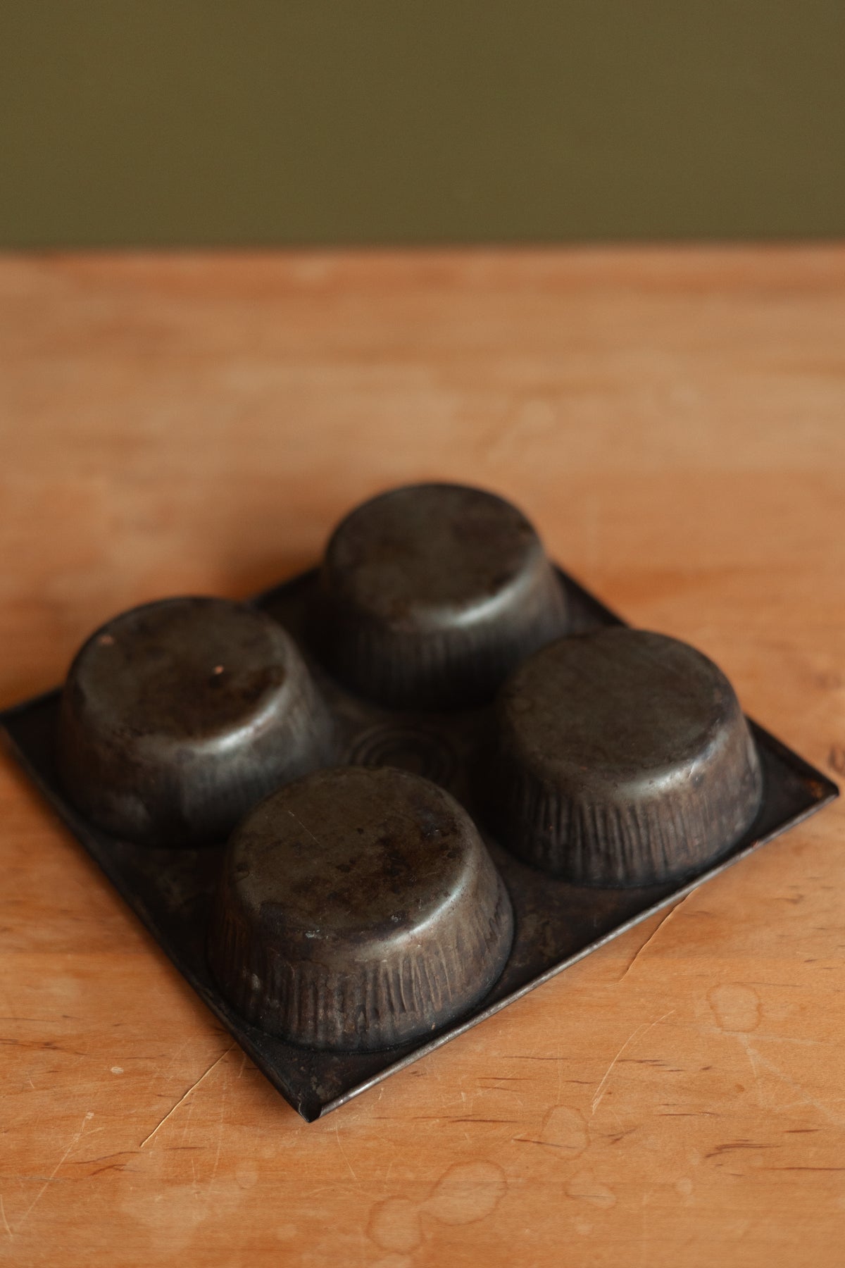 Antique Metal Muffin Tin
