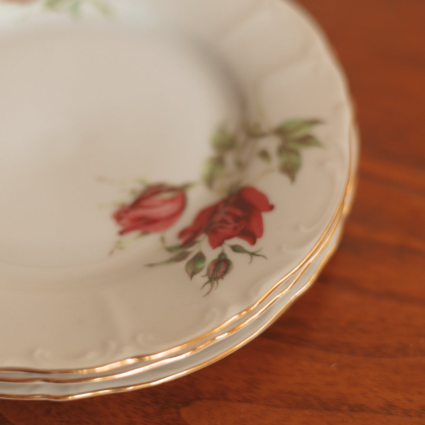 Gold Rimmed Ceramic Dessert Plates with Rose Pattern, Set of 4