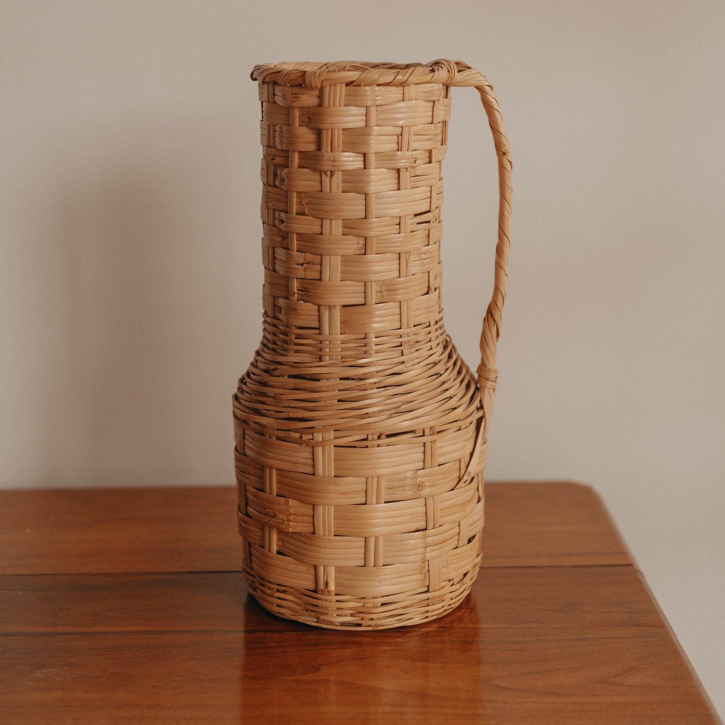 Large Jug Basket