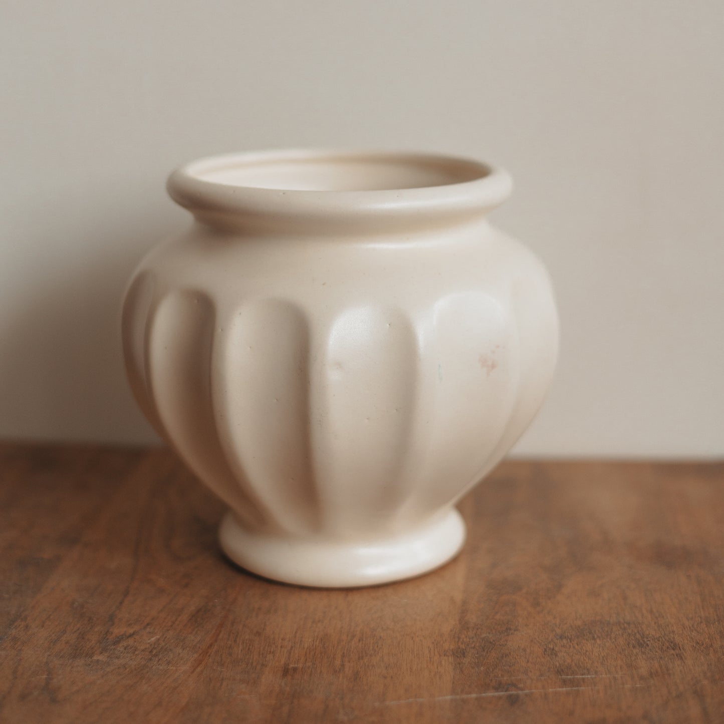 Vintage Haegar White Planter
