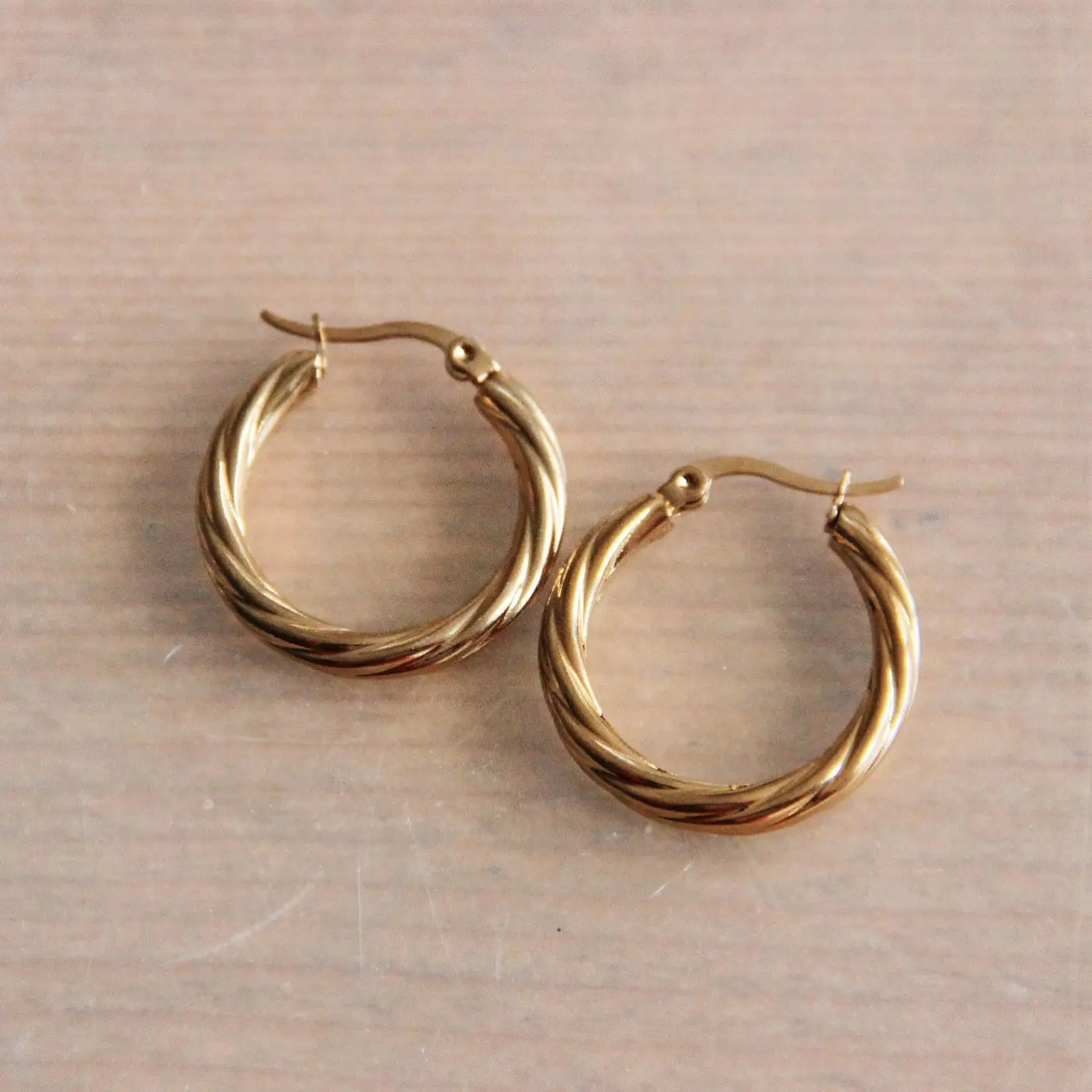 Bazou | Stainless Statement Twisted Gold Hoop, 25mm