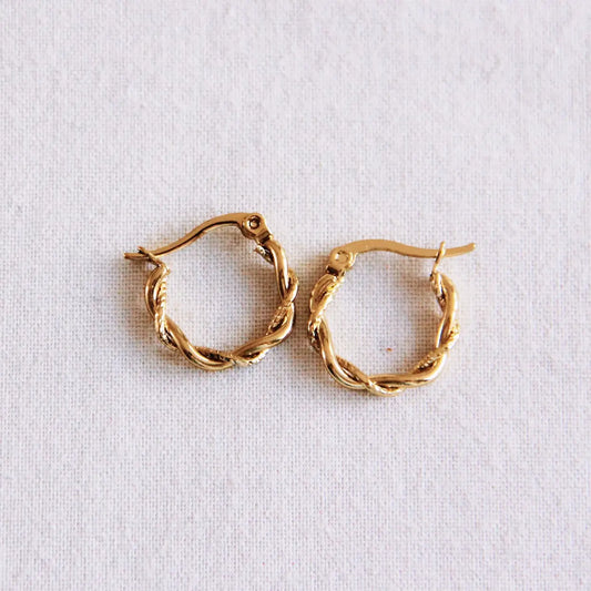 Bazou | Twisted gold hoop 15mm