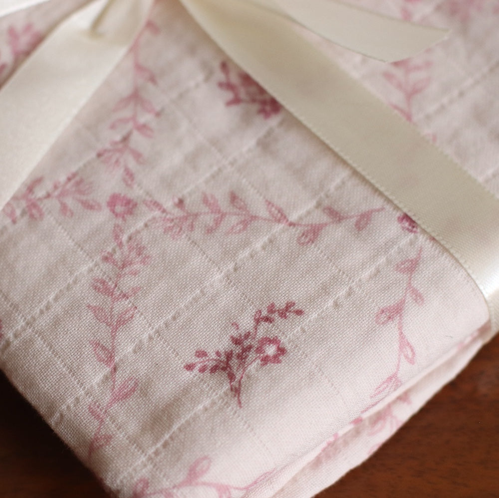 Little Threads | Mauve Lattice 100 % Cotton Swaddle Blanket