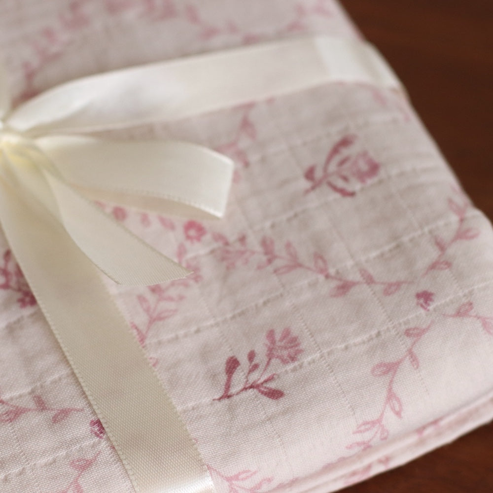 Little Threads | Mauve Lattice 100 % Cotton Swaddle Blanket