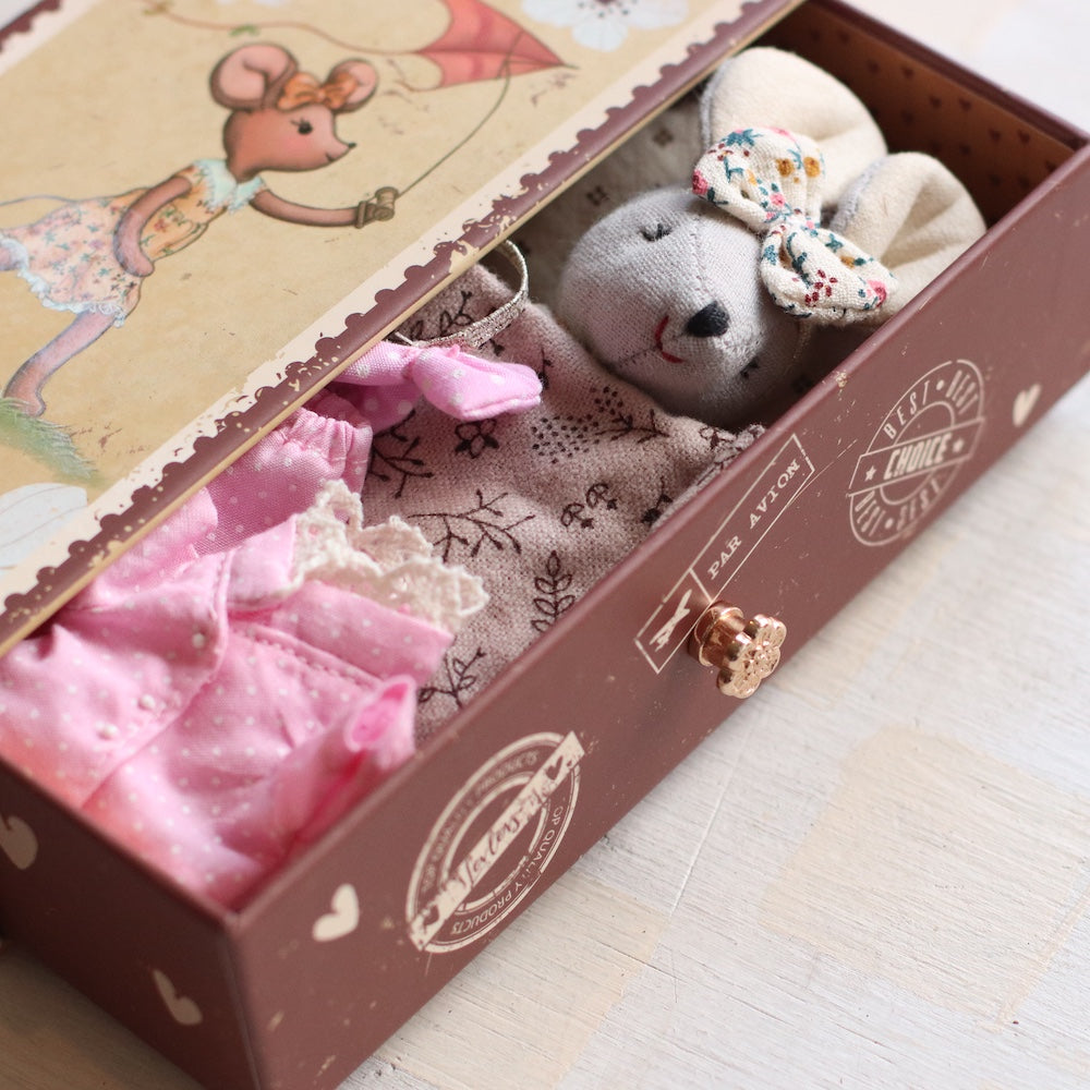 Levlovs | Chloe the Mouse Mini Doll in Stamp Box