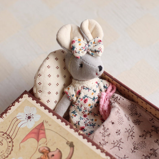 Levlovs | Chloe the Mouse Mini Doll in Stamp Box