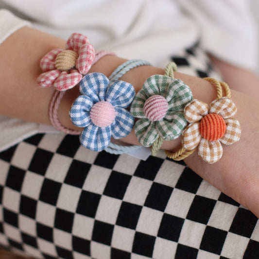 Tangle Shiny Stars | Gingham Flower Hair Tie