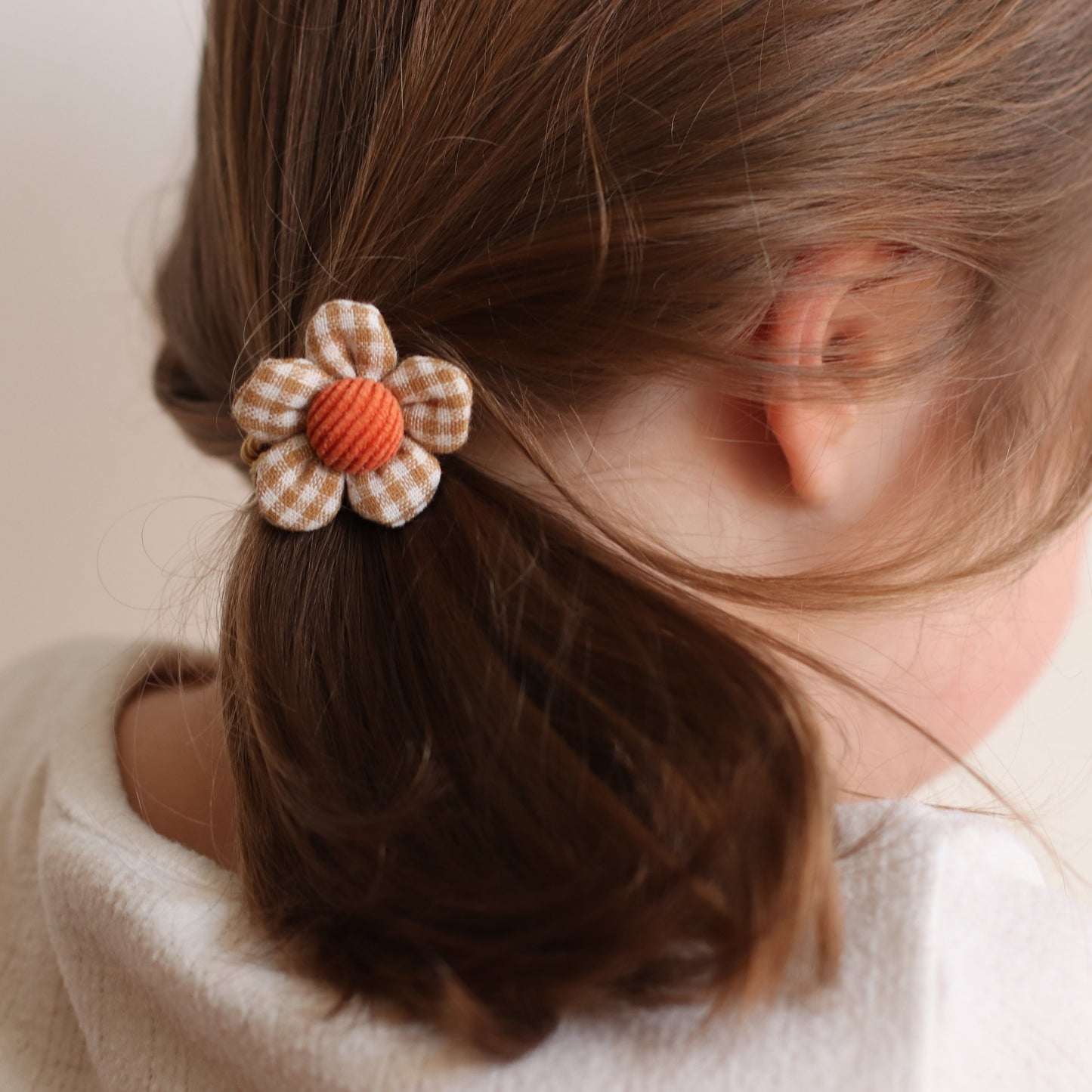 Tangle Shiny Stars | Gingham Flower Hair Tie