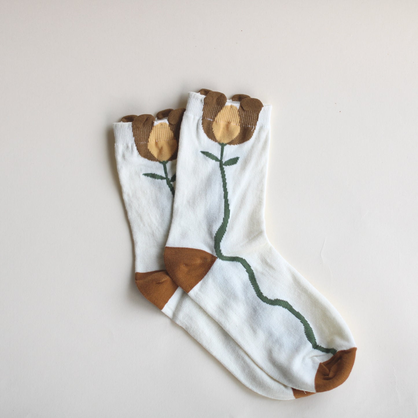Combed Cotton Women's Floral Socks in Gold Flower