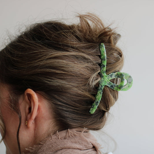 Anarchy | Spring Green Marble Clip