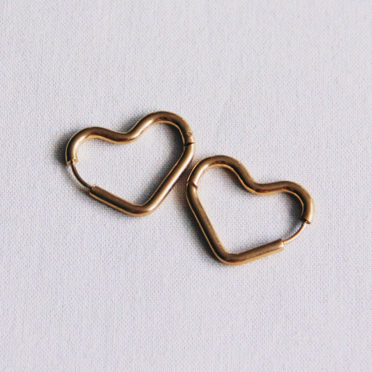 Bazou | Stainless Steel Clicker Heart Hoops