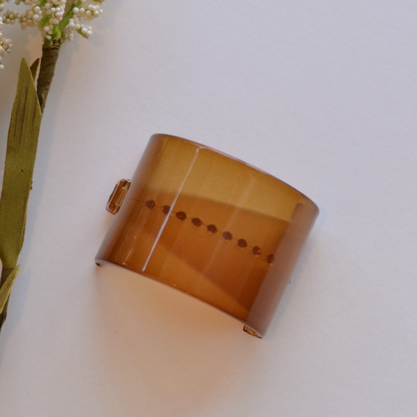 Tiepology | Glossy Pony Tail Hair Clip, Amber