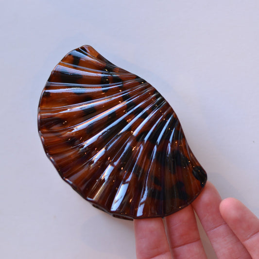 Dune Clips | Seashell Dark Tortoise Hair Clip