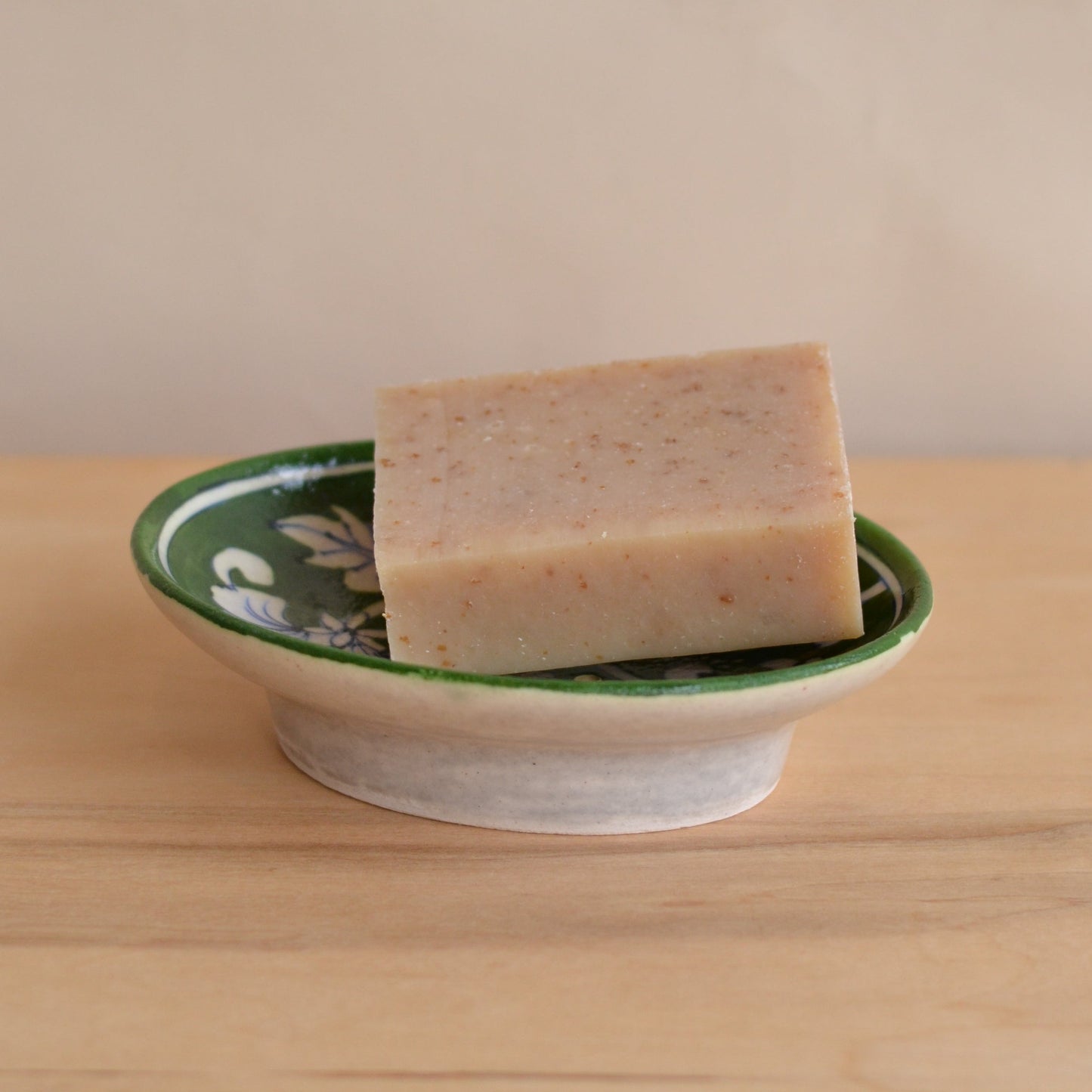 Natural Habitat | Zinnia and Green Oval Soap Dish