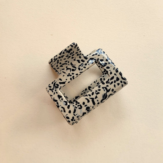 Diva | Jelly Clip, Black Speckled