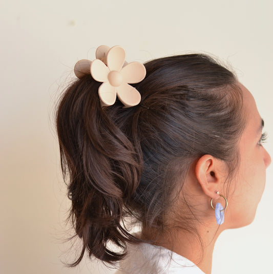 Love Lina | Mel Taupe Flower Clip