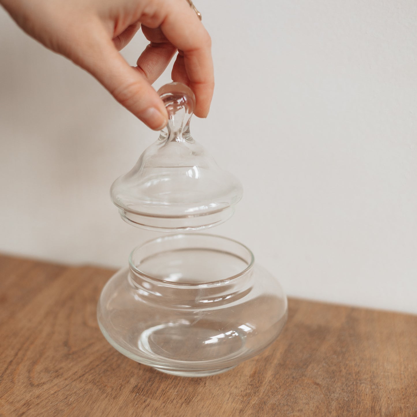 Bubble Jar with Lid