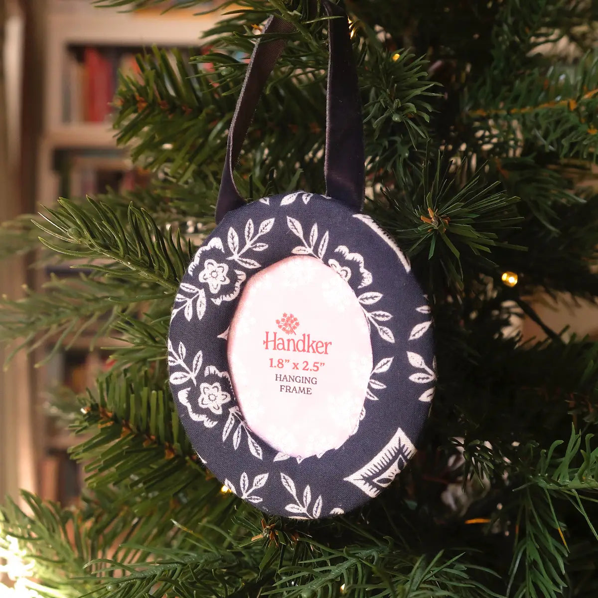 Handker | Natalie Fabric Frame Ornament