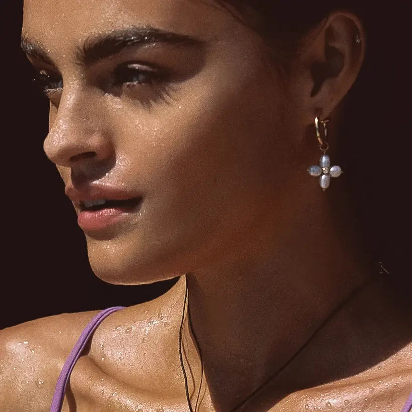 MAIQ | Pearl Cross Hoop Earrings