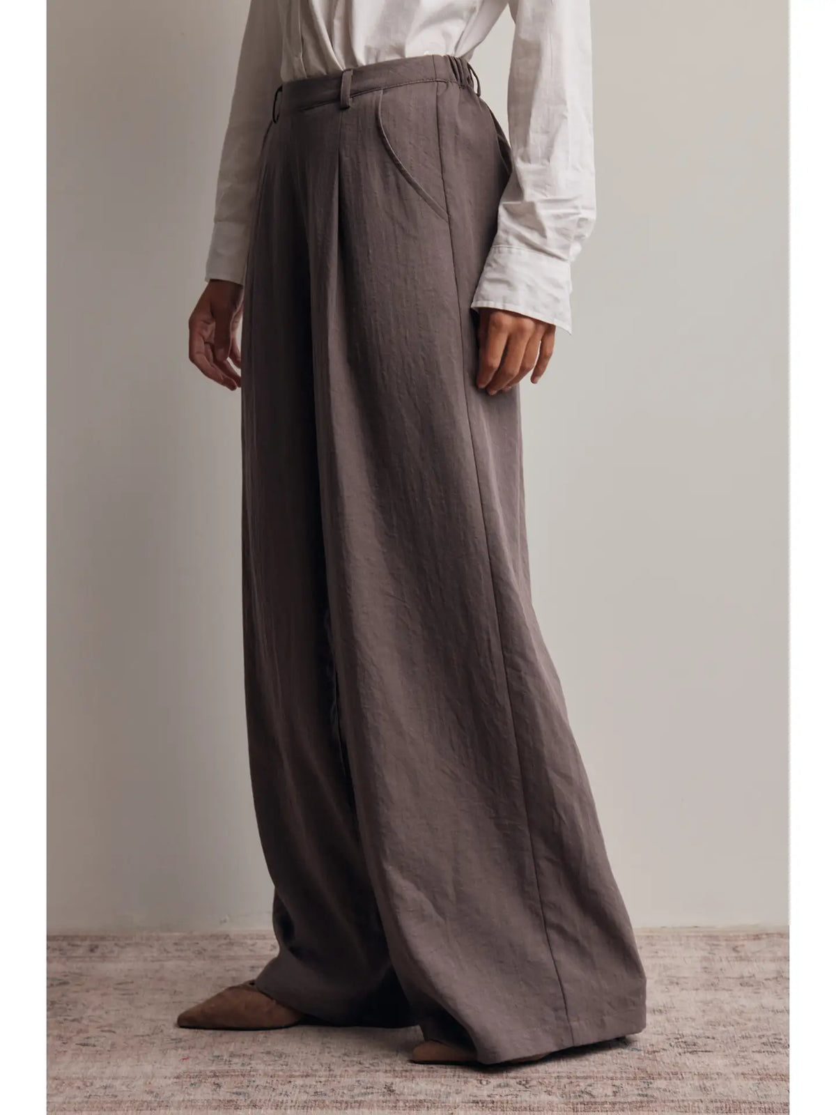 Pleated Wide Leg Woven Pant