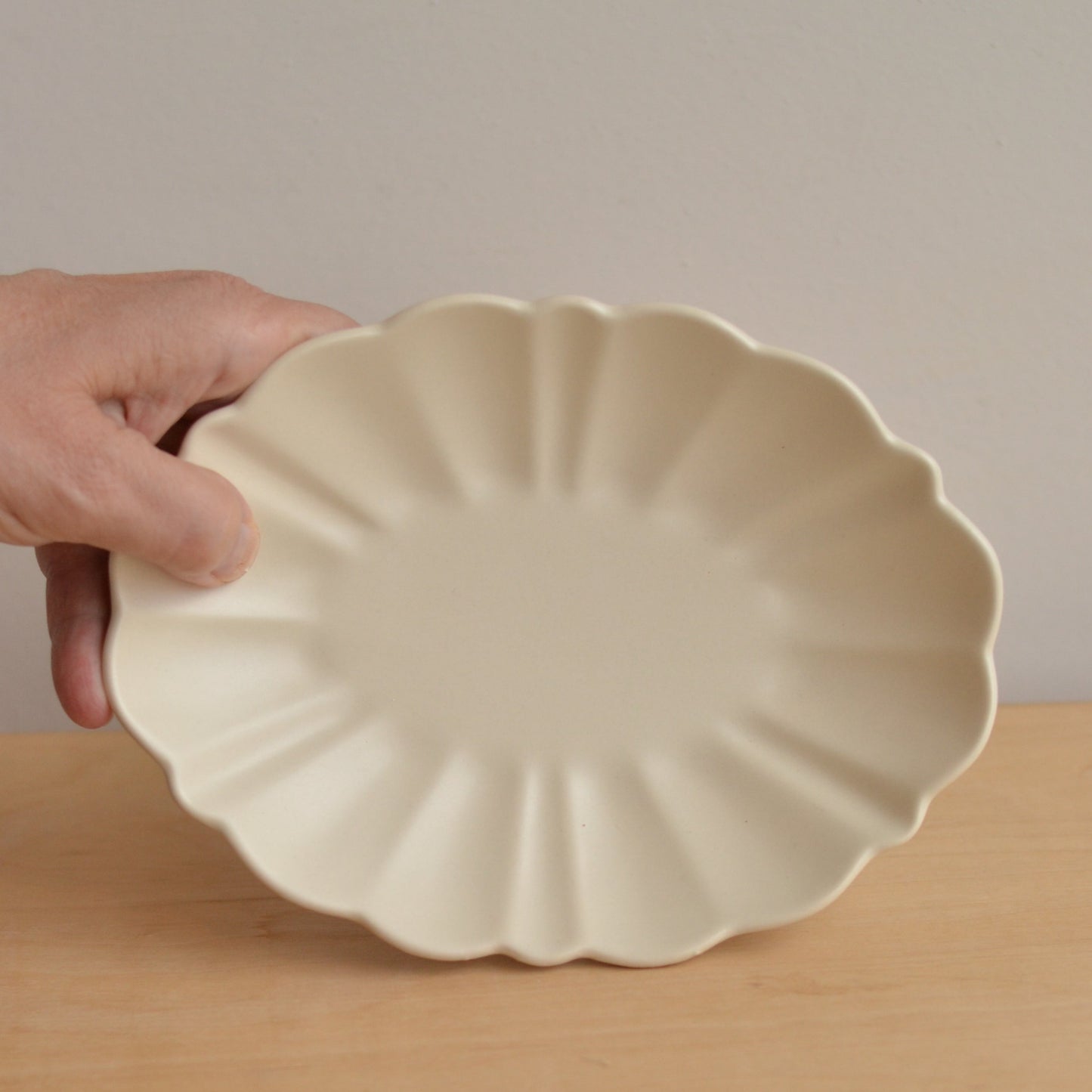 Karma | Scallop Oval Dish