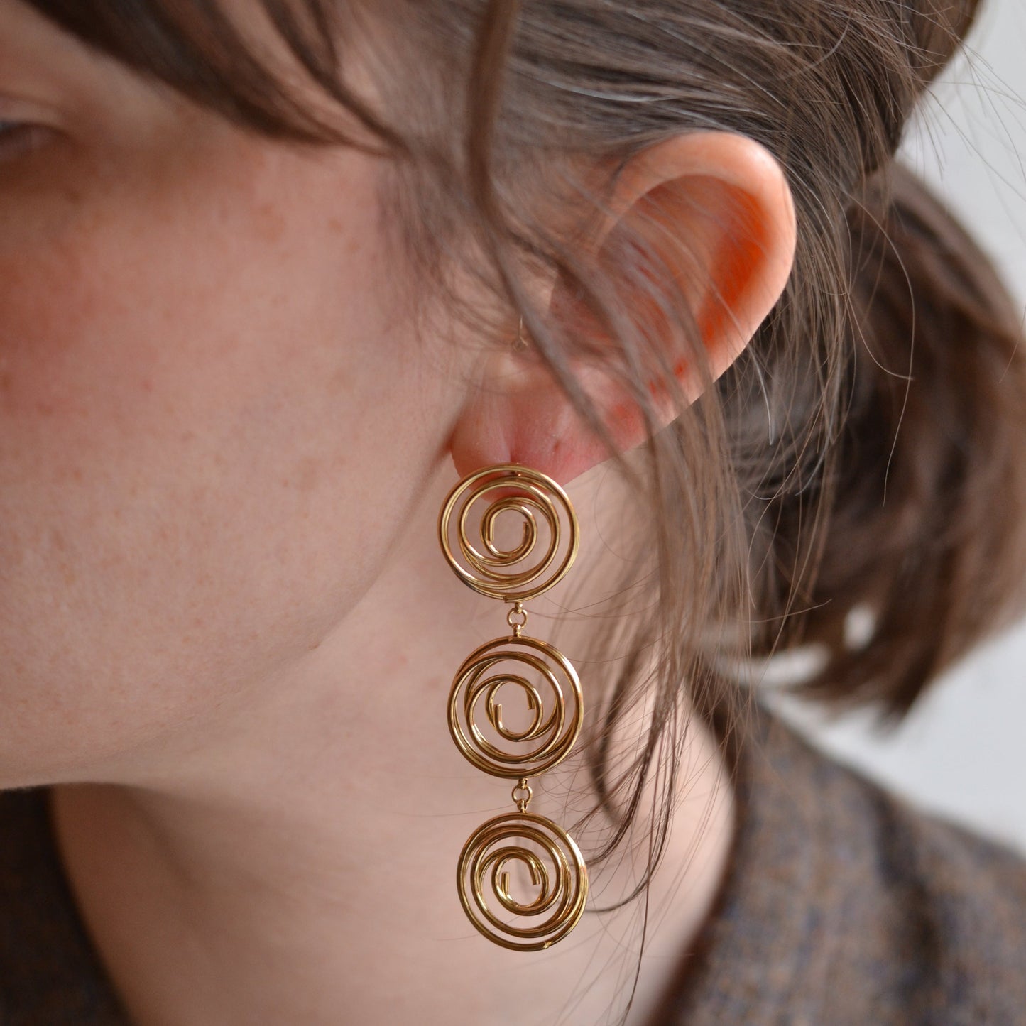 Bazou | Stainless Steel Swirl Statement Earring