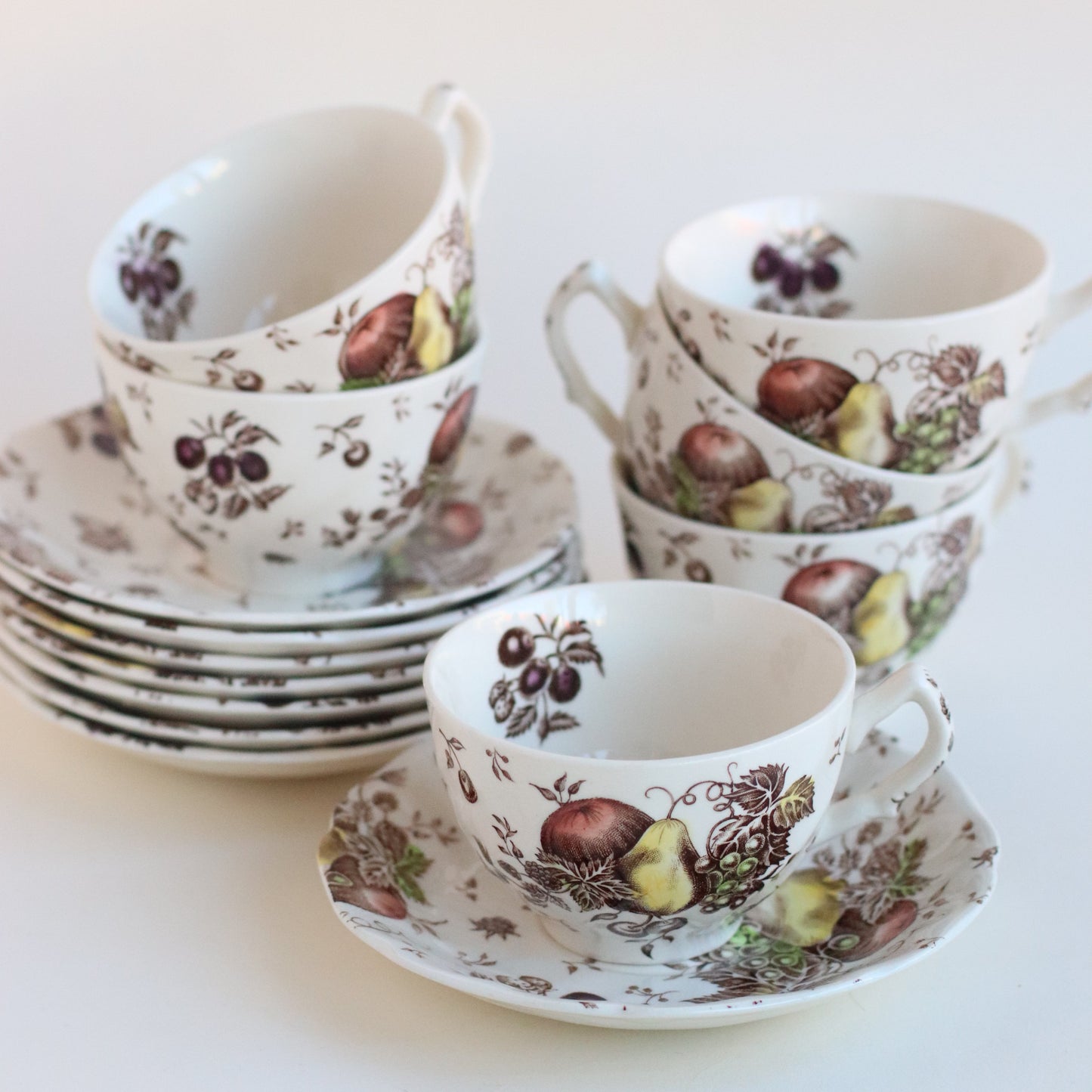 Winter Dish Set, Teacups and Saucers, Set of 16