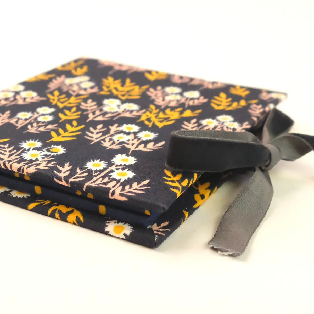 Handker | Tilly Fabric Frame Album
