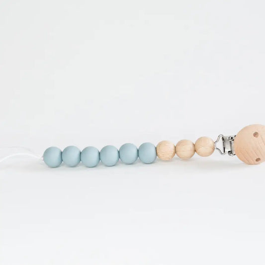 Babeehive | Passy Clip in Baby Blue